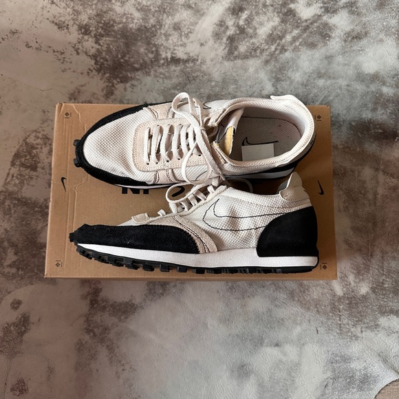 Nike Daybreak Type Light Orewood Black/Cream - Picture 2 of 4